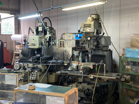 設備汎用フライス盤