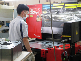 製造部NCタッパー